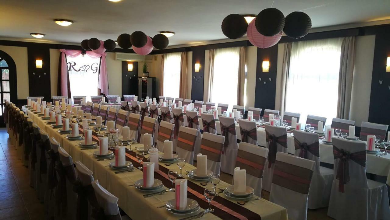 Patyi Etterem Es Hotel Bögöte Dış mekan fotoğraf