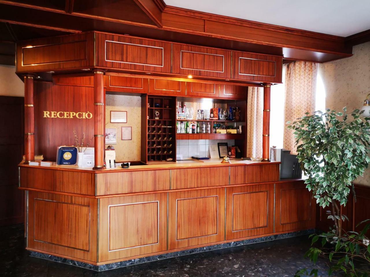 Patyi Etterem Es Hotel Bögöte Dış mekan fotoğraf